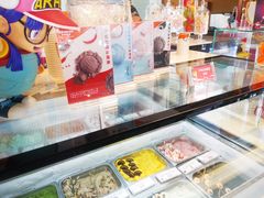 零售区-东方明珠·可口可乐欢乐餐厅
