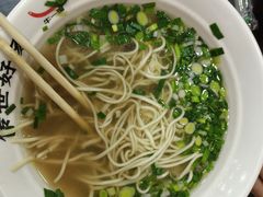 -牛一嘴·兰州牛肉面·大盘鸡(财富中心店)