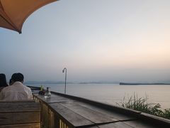 -Brew Farm·精酿农场海滨悬崖餐厅