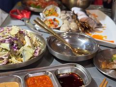 -围炉肉舍•炭烤活鳗•丹东海鲜烤肉(步行街店)