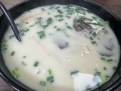 -津津老鸭粉丝馆(正东路店)