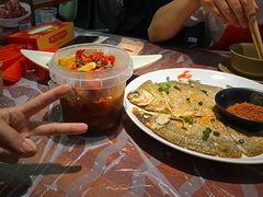 -肥肥虾庄·金牌油焖大虾(汉口城市广场店)