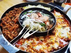 -亲昵春川鸡排(韩国美食街店)