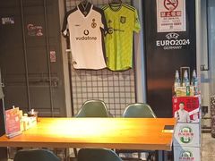 -京狮炙燥·精酿烧烤(首经贸店)