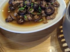 -头上红煨盐鸡·非遗院子餐厅