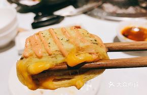 Foie Gras Cheese Omelette