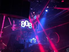 -808 LiveHouse