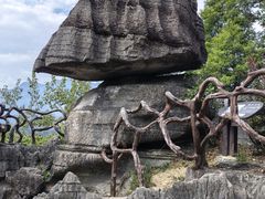 -梭布垭石林景区