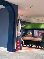 -奈尔宝·儿童乐园·亲子餐厅(华采天地店)