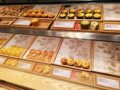 面包甜点陈列柜-泸溪河桃酥(欧尚店)