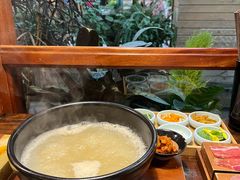 -银米·云南传统过桥米线(双廊黑金冠店)