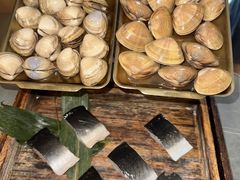 -围炉肉舍•炭烤活鳗•丹东海鲜烤肉(步行街店)