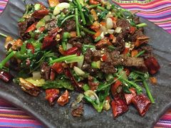 -香巴拉云南餐厅(华莱坞店)