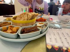 -静之湖湖畔餐厅