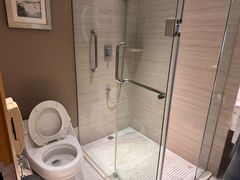 -上海中航虹桥机场泊悦酒店