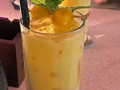 -FINNS Beach Club