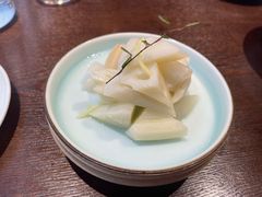 -湖畔鲁菜·二十年老字号餐厅(大明湖店)