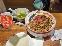 -怪噜范·老贵阳街头名小吃(鸿通城店)