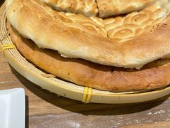 馕饼-清真·玛丽亚新疆菜主题餐厅(浙江中路店)