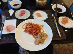 -怡豪大饭店·49楼旋转自助餐厅