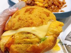 芝士滑蛋咸牛肉菠萝包-柠檬树茶餐厅(海雅缤纷城店)