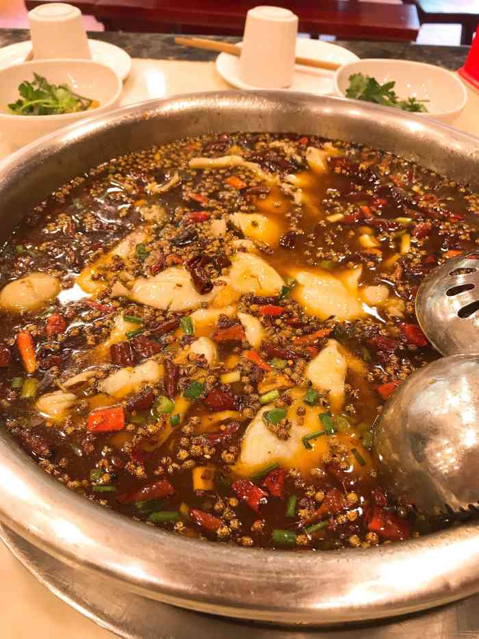 冬水田三和鱼(空港店)-"[薄荷]环境:位置所在离轻轨站出口略远.
