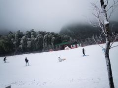 -大别山南武当滑雪场
