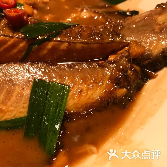 东钱湖华茂希尔顿度假酒店钱湖阁中餐厅红烧青鱼划水图片-北京宁波菜