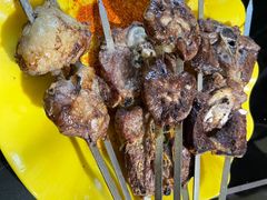 -烤肉小伙烤肉店