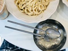 -CowCow其其·牛杂咖啡公司(六运店)