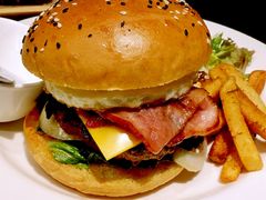 牛肉汉堡-Simple Yummy简单美味(上邦百汇城店)
