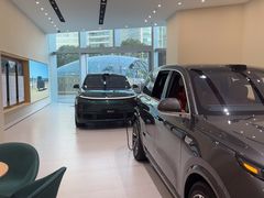 -理想汽车(世纪汇店)