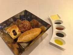 -龙虾酒吧扒房(宁波香格里拉店)