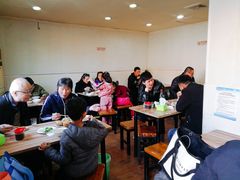 大堂-宝瑞门钉肉饼店