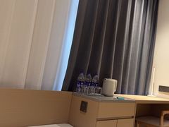 -松果酒店(农业路河南博物院店)