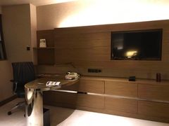 -上海滴水湖皇冠假日酒店