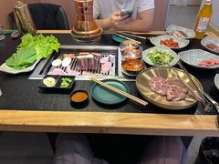 -臻牛烤肉