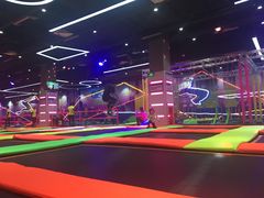 -酷跳蹦床主题公园(万胜广场店)