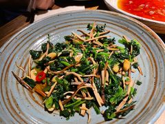青年拌菜-青年公社烤鸭(青年路店)