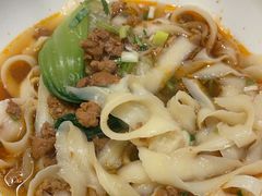 -顺溜·手工刀削面·黑金店(铜锣湾店)