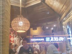 大堂-破瓦寒窑·地摊烤羊排