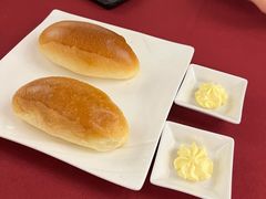 黄油面包-红房子西菜馆(淮海中路店)