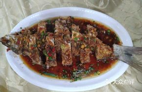 Pan-fried Minced Carp Stuffed with Fish Meat