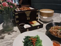 -东南里湖景餐厅·新闽菜(浦西万达店)