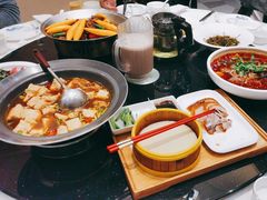 -香山湖家家宴(中山陵店)