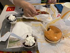 -麦当劳(金山红星美凯龙DT店)