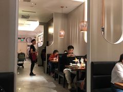 大堂-吕氏疙瘩汤·新鲁菜(济南万象城店)