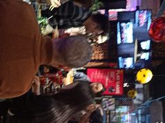 -何师烧烤·香辣蟹·川菜·30年老品牌(太古里旗舰店)
