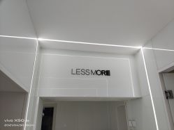 -LESSMORE科技头皮理容中心