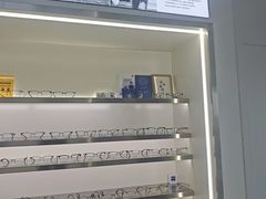 -视野联行眼镜·蔡司·尼康战略合作店(城西银泰店)